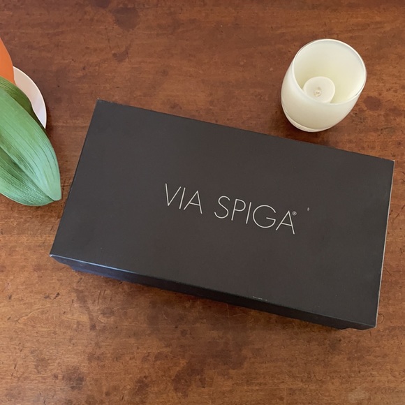 Via Spiga Bow Tie Heels - Picture 8 of 8